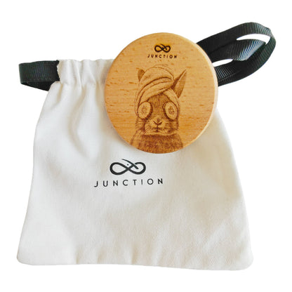 artisanal-beechwood-Rabbit-fridge-magnet-and-memo-holder-eco-conscious-gift-for-Rabbit-owners