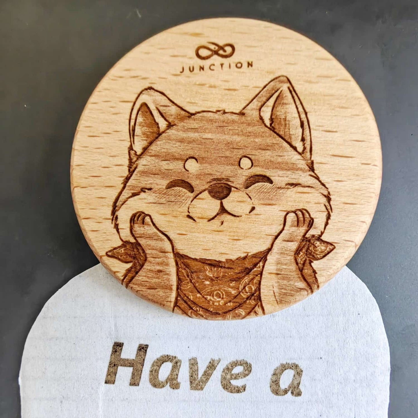 pet-theme-desk-decor-wooden-magnetic-clip-zero-plastic-gift-The Smiling Akita