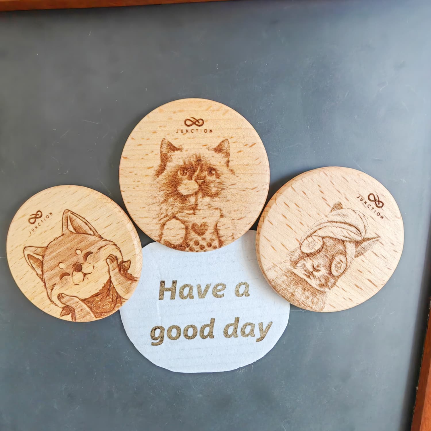 unique-gift-for-Ragdoll-parents-natural-wood-with Drink & Strawgrain-magnet-add-joy-to-Ragdoll-space-Ragdol with Drink & Straw