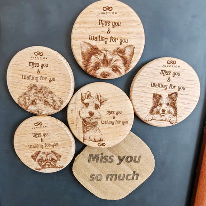 unique-gift-for-pet-parents-natural-wood-grain-magnet-add-joy-to-pet-space-"Miss You & Waiting" Pug Puppy 